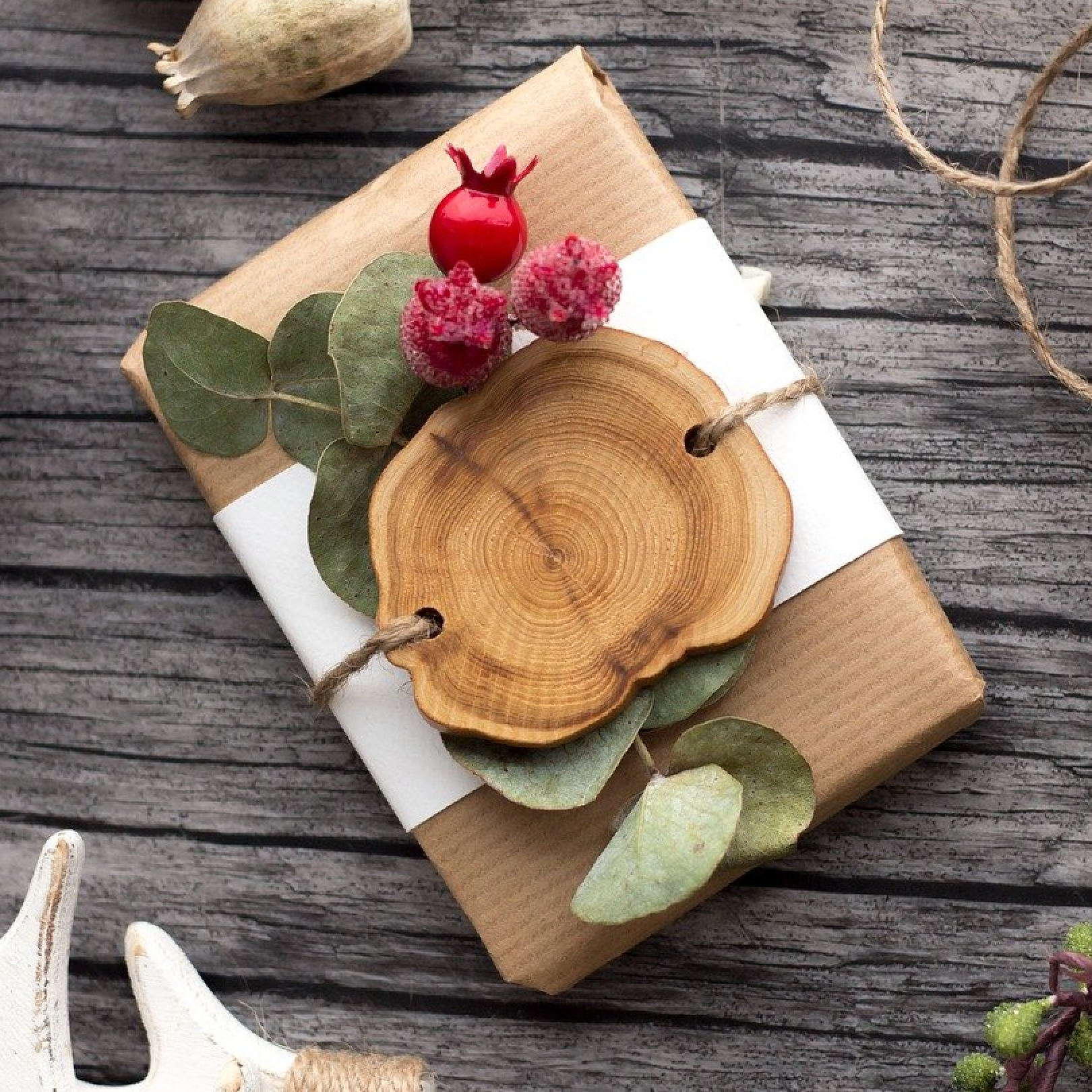 Natural Earth Paint Featured in FiveADRIFT's Eco-Friendly Holiday Gift Guide!