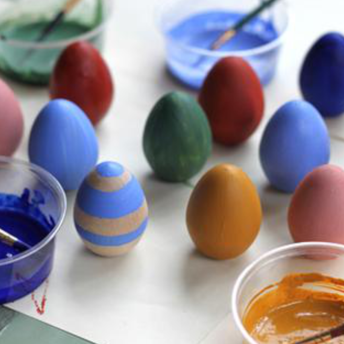 DIY Natural Wooden Eggs with Natural Earth Paint
